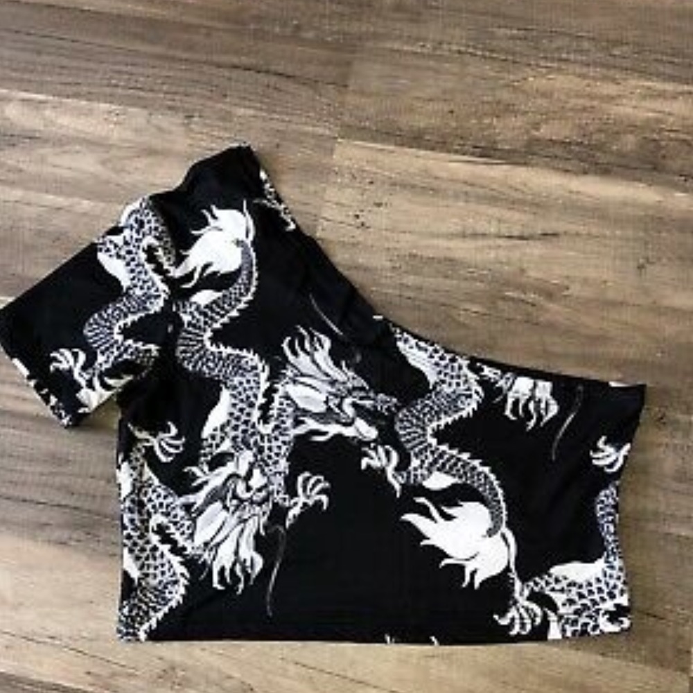 one shoulder crop top